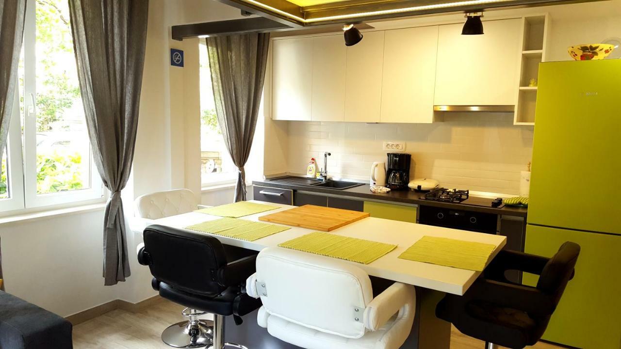 Studio Apartment Vanna - 1St Row To The Sea Opatija Dış mekan fotoğraf