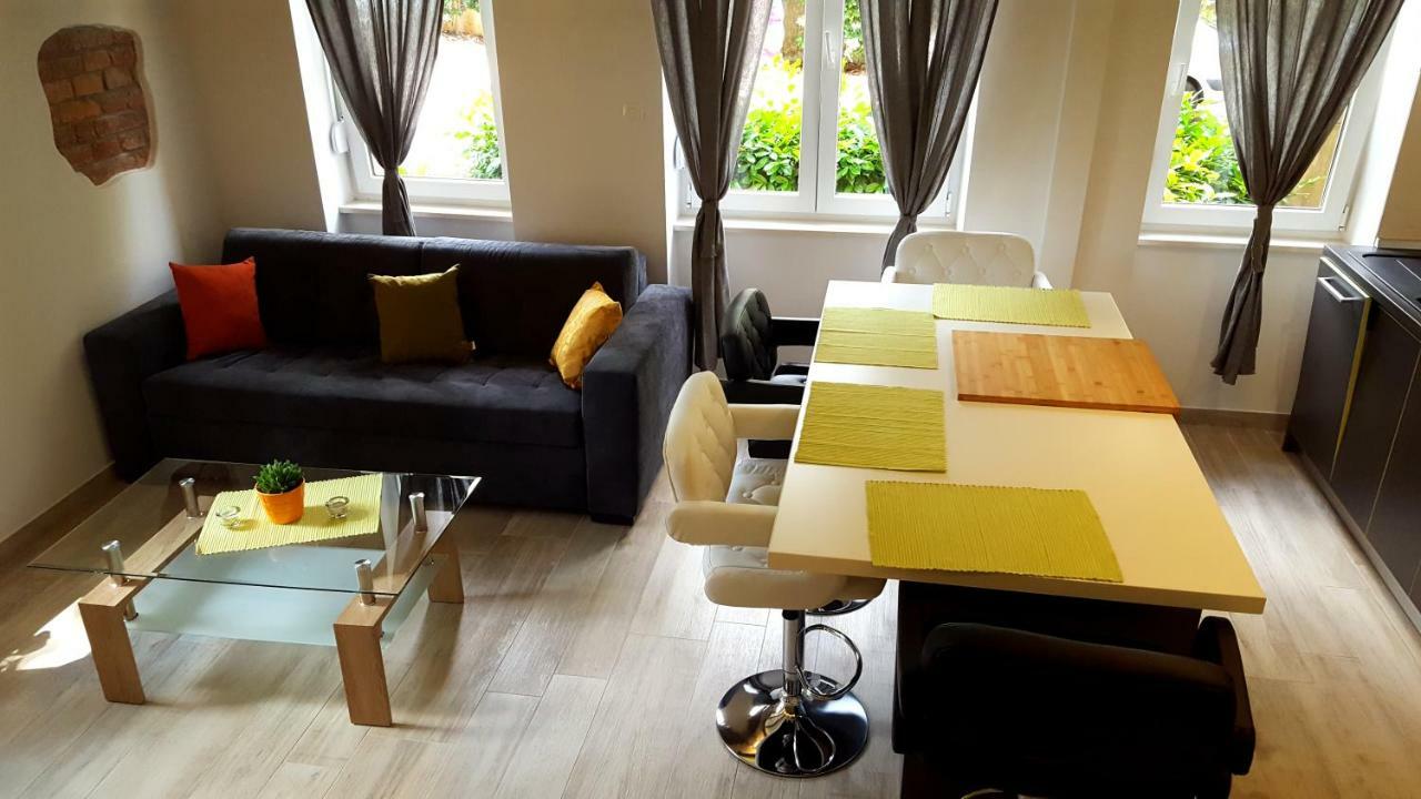 Studio Apartment Vanna - 1St Row To The Sea Opatija Dış mekan fotoğraf